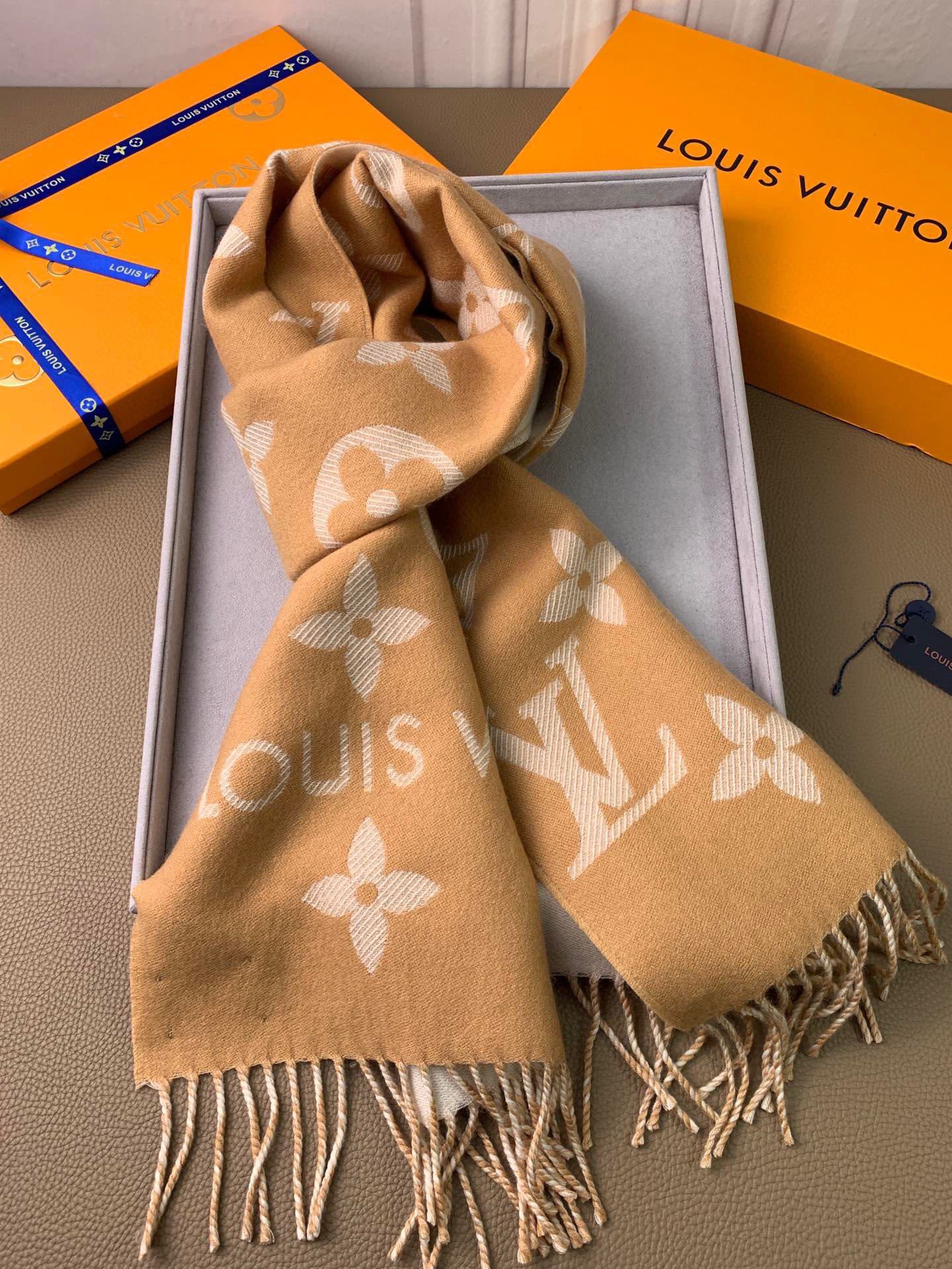 Louis Vuitton Scarf